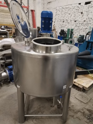 Аппарат с погружным гомогенизатором 500 литров