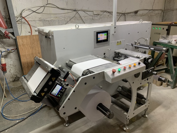 Перемоточно-резательная турельная машина-370