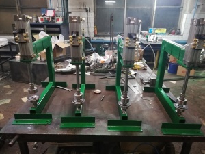 Пресс пневматический для обивки сидушек