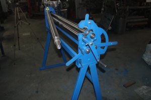 Вальцы\Вальцовочные станки для работы с металлом