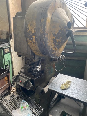 пресс кривошипный КД2320 ус.10тн