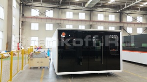 Высокомощный оптоволоконный лазерный станок в защитной кабине XTC-2060G/30000 Raycus