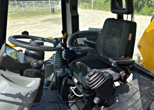 Экскаватор-погрузчик JCB 3CX