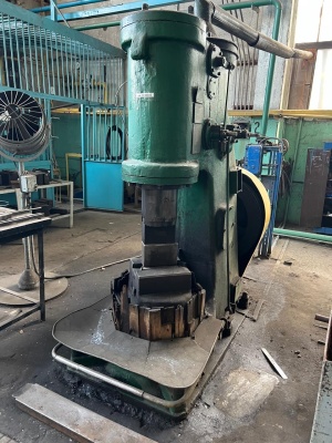 молот ковочный