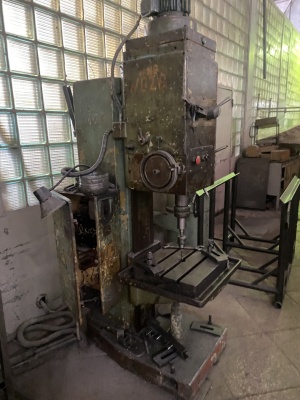 сверлильный станок 2Н135