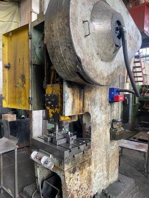 пресс кривошипный КД2128 ус.63тн