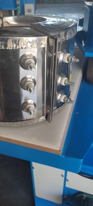 ТЭН стеклянный хомутовый