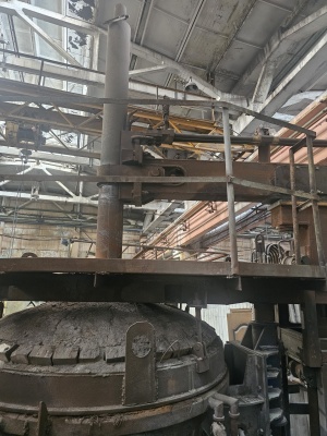 Электродуговую печь постоянного тока