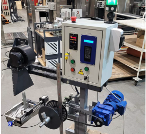 Намотчик катушек с раскладчиком витков