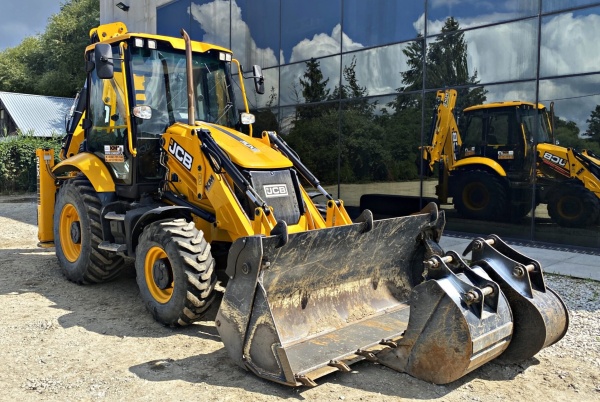 Экскаватор-погрузчик JCB 3CX