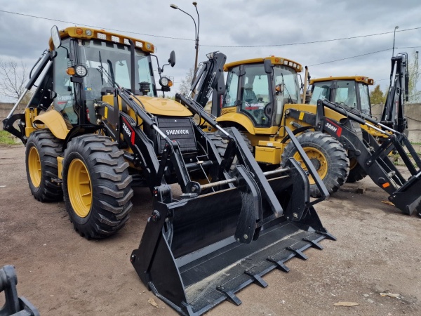 Экскаватор-погрузчик SHANMON 388H мосты CARRARO, гидромолот 2024г