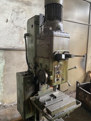 сверлильный станок 2Н135