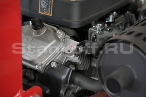 Бензиновый измельчитель веток BX42B