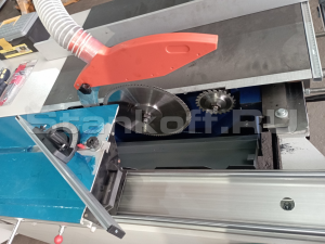 Форматно-раскроечный станок с роликовой кареткой и наклоном пильного узла Y45-3