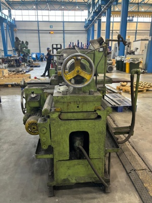 Станок токарный 1м63-0, рмц 750 мм