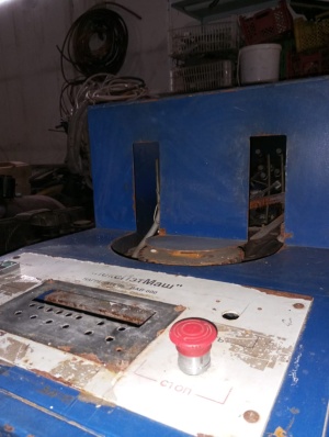 Полуавтомат выдува пэт тары пав-600 (есть торг)