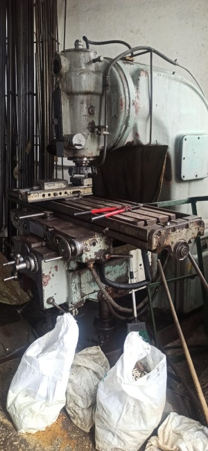 станок фрезерный 6М13П