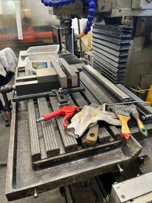 Фрезерный станок с ЧПУ 6720ВФ2