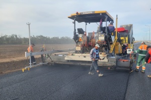 Гусеничный асфальтоукладчик VOLVO P7820D 2022г 3-6 метров