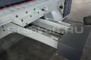 Гидравлическая гильотина для шпона MD310