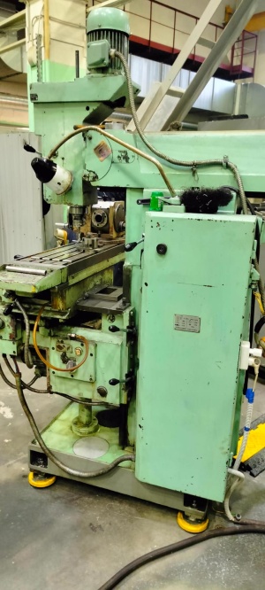 Станок фрезерный широкоуниверсальный 6Т80Ш