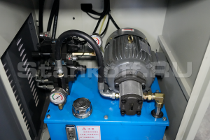 Гидравлическая гильотина для шпона MD310