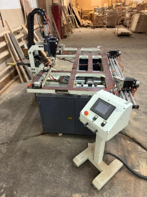 Сверлильно-пазовальный станок с ЧПУ Yuetong MDK 4120 NC