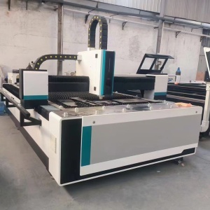 Лазерный станок 3000х1500 мм 1500 Вт