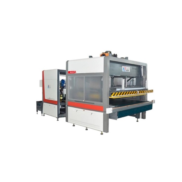 Автоматическая машина для раскатки матрасов NG-18RS