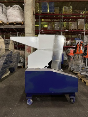 Дробилка для пластика XFS-500