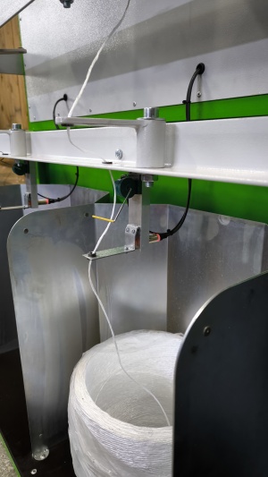 Полуавтоматическая перемоточная машина