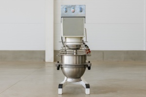 Миксер планетарный Bear varimixer AR40 VL-1S