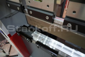 Электромеханический листогибочный пресс с ЧПУ 2090 4 axis