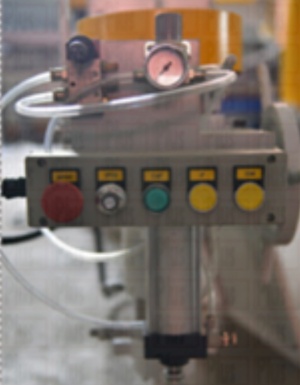 Колонок (коленно-рычажный станок) с пневматикой H1