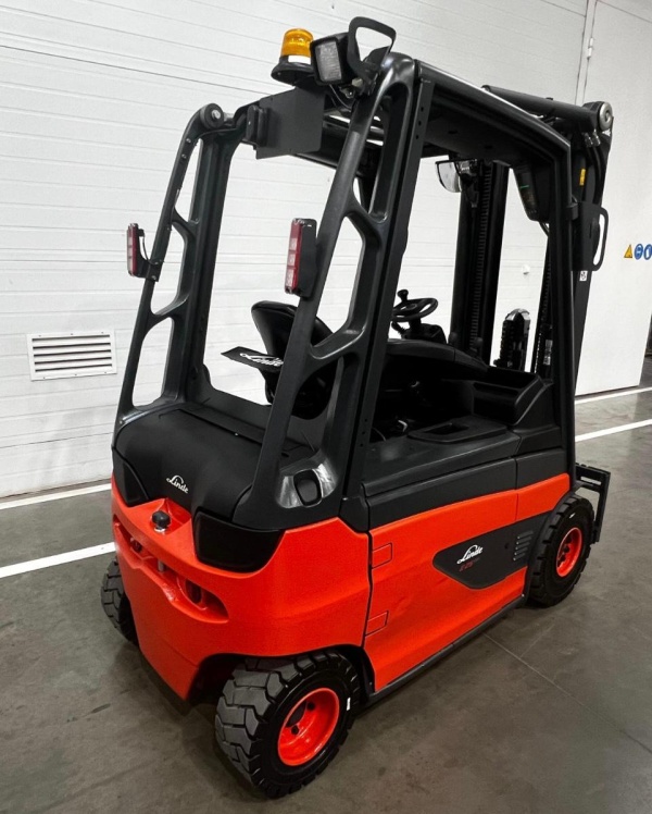 LINDE E25-01 вилочный электропогрузчик