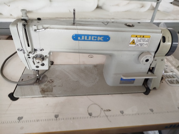 Швейная машина JUCK 6160