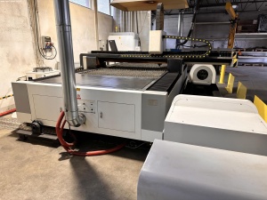 Станок лазерной резки CORMAK LF3015LNR