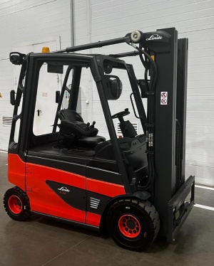 LINDE E25-01 вилочный электропогрузчик