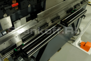 Электрический листогибочный пресс EPP 50/1650 4 axis