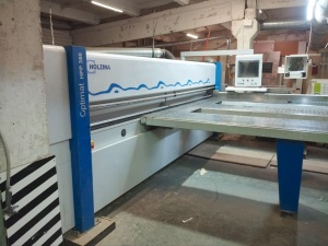 Раскроечный центр HOLZMA HPP 380/38/31
