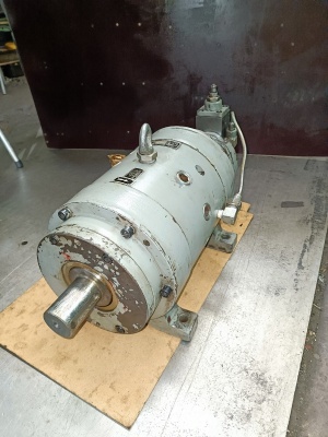 Насос НАД1-74М-90/32 (32 МПа, 122 л/мин), аксиально-поршневой