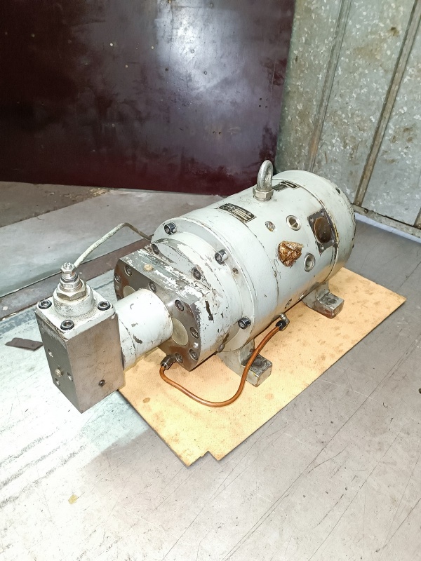 Насос НАД1-74М-90/32 (32 МПа, 122 л/мин), аксиально-поршневой