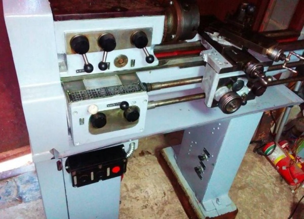 Токарный станок тв-4