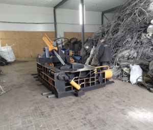 Пакетировочный пресс для металлолома Y81-125