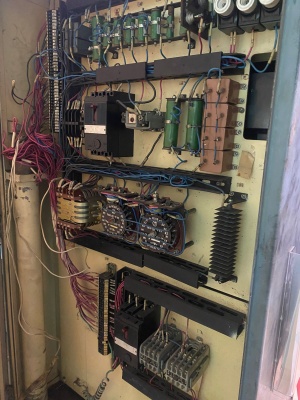 Безцентро-шлифовальный станок 3Ш182