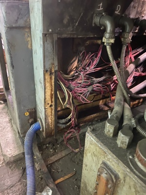 Безцентро-шлифовальный станок 3Ш182