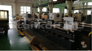 Универсальный токарно-винторезный станок F-CW6280E/3000