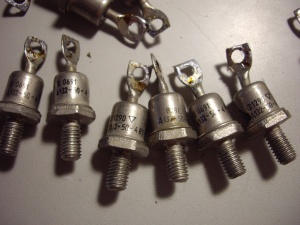 Тиристоры. Оптроны. Симисторы. Диоды. Стабилитроны. Динисторы. Варикап