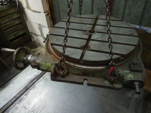 Стол поворотный диаметром 630 мм (с ручным приводом)