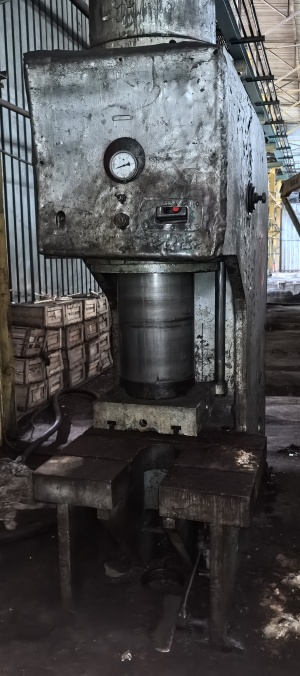 Гидравлический пресс РУЕ-250